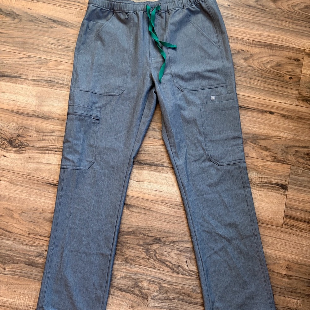 Figs Womens Gray Pants with Green Drawstring